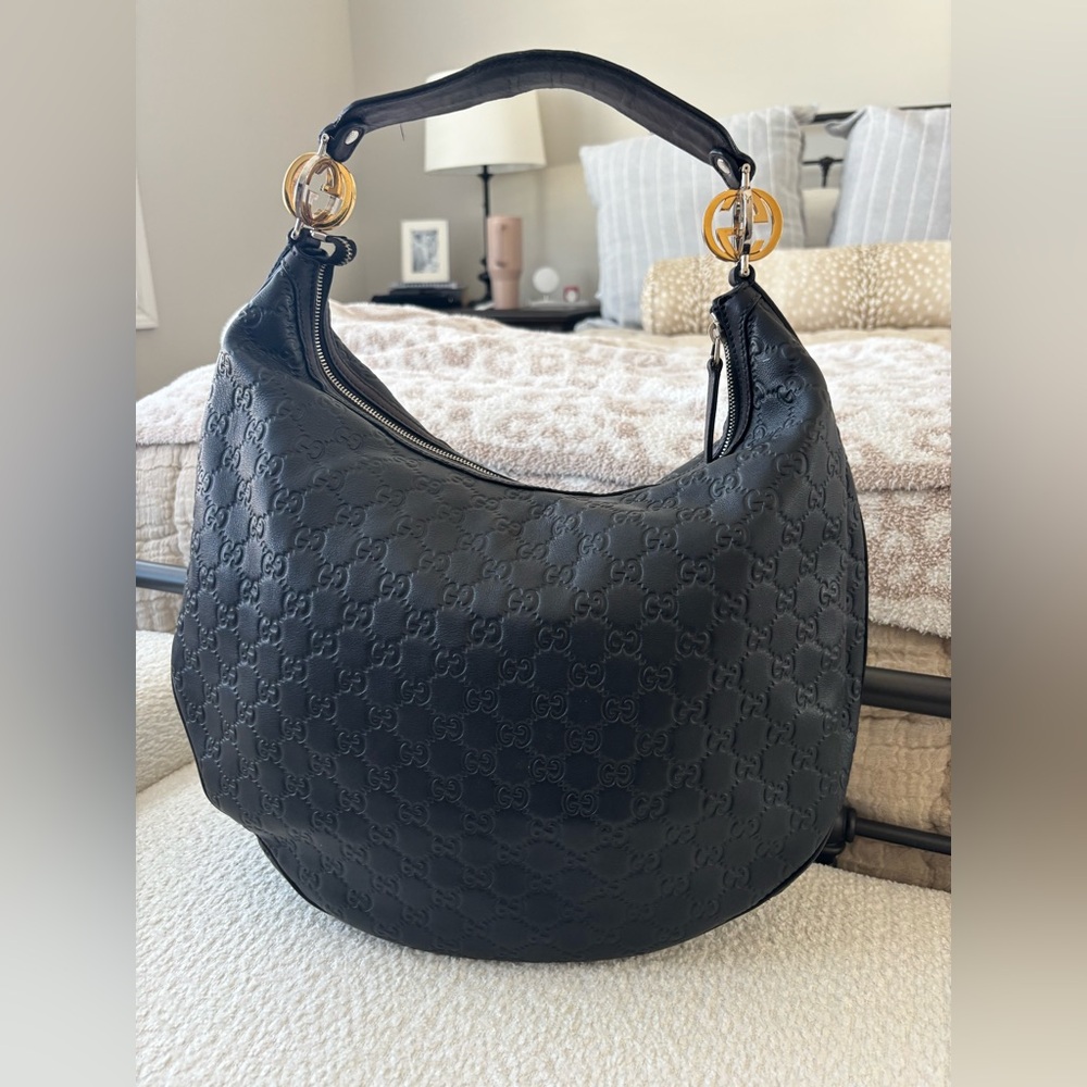 Gucci Leather Shoulder Bag
